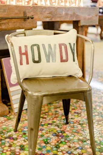 Howdy Poster Pillow